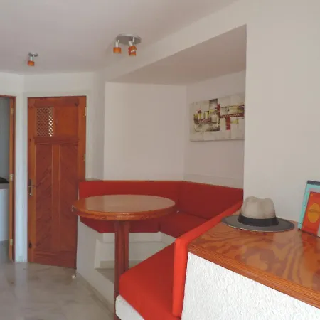 公寓 Apartment-hotel Altamira *