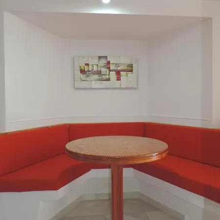 Apartment-hotel Altamira *